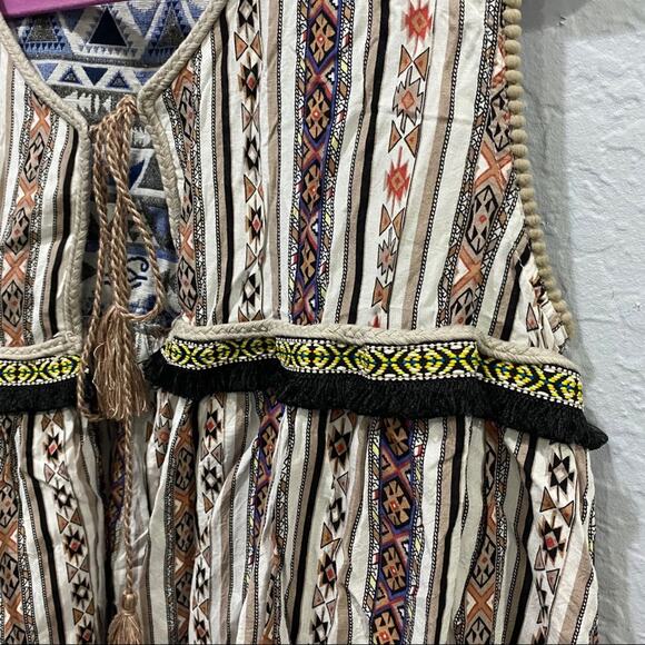 Umgee tie front vest Size Large BOHO - Picture 7 of 10